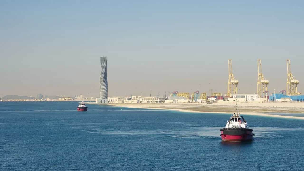 ਹੁਣ ਗੈਸ ਸਪਲਾਈ ਦੀ No Tension! ਜੰਗ ਤੋਂ ਬਾਅਦ ਪਹਿਲੀ ਵਾਰ ਕਤਰ ਦੇ ਜਹਾਜ਼ਾਂ ਨੂੰ ਹੋਰਮੁਜ਼ ਤੋਂ ਮਿਲੀ ਹਰੀ ਝੰਡੀ ਹੁਣ ਗੈਸ ਸਪਲਾਈ ਦੀ No Tension! ਜੰਗ ਤੋਂ ਬਾਅਦ ਪਹਿਲੀ ਵਾਰ ਕਤਰ ਦੇ ਜਹਾਜ਼ਾਂ ਨੂੰ ਹੋਰਮੁਜ਼ ਤੋਂ ਮਿਲੀ ਹਰੀ ਝੰਡੀ