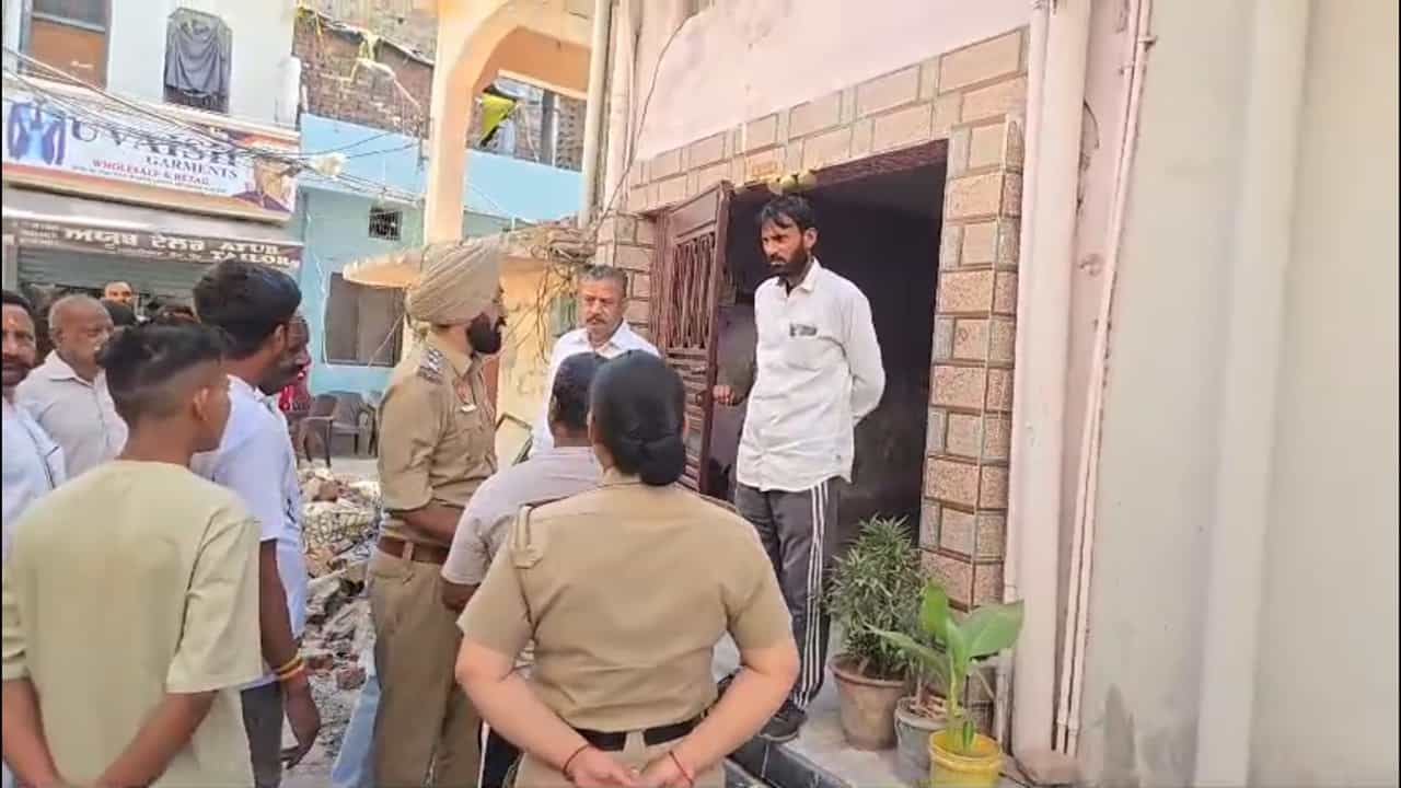 ਲੁਧਿਆਣਾ: ਮੰਦਿਰ ਚ ਬੇਅਦਬੀ ਦੀ ਘਟਨਾ, ਦੇਵੀ-ਦੇਵਤਿਆਂ ਦੀਆਂ ਮੂਰਤੀਆਂ ਗਾਇਬ ਤੇ ਕੀਤੀ ਭੰਨਤੋੜ