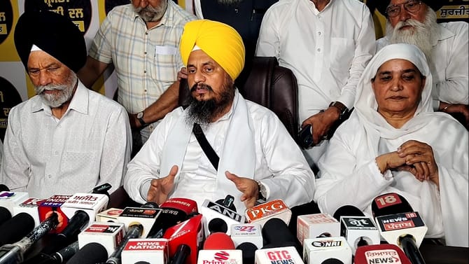 SAD ਪੁਨਰ ਸੁਰਜੀਤ ਦਾ ਵੱਡਾ ਫੈਸਲਾ, ਸੁਖਬੀਰ ਬਾਦਲ ਖਿਲਾਫ ਦਿੱਤਾ ਜਾਵੇਗਾ ਮੰਗ ਪੱਤਰ