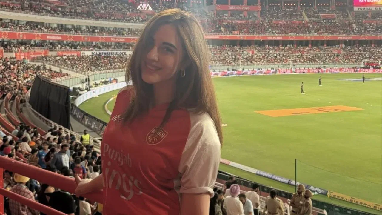 ਇਸ ਦੌਰਾਨ, ਸਮਰੀਨ ਕੌਰ ਦੀਆਂ ਫੋਟੋਆਂ ਵੀ ਵਾਇਰਲ ਹੋਈਆਂ, ਜਿਸ ਵਿੱਚ ਉਹ ਸਟੇਡੀਅਮ ਵਿੱਚ ਇੱਕ ਆਈਪੀਐਲ ਮੈਚ ਦੌਰਾਨ ਪੰਜਾਬ ਕਿੰਗਜ਼ ਨੂੰ ਸਪੋਰਟ ਕਰਦੀ ਦਿਖਾਈ ਦੇ ਰਹੀ ਹੈ, ਜਿਸ ਨਾਲ ਦੋਵਾਂ ਦੇ ਰਿਸ਼ਤੇ ਨੂੰ ਲੈ ਕੇ ਕਿਆਸ ਅਰਾਈਆਂ ਹੋਰ ਤੇਜ਼ ਹੋ ਗਈਆਂ।