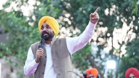 ਮੋਹਾਲੀ: CM ਮਾਨ ਦੀ ਪਿੰਡ ਸਨੇਟਾ 'ਚ ਲੋਕ ਮਿਲਣੀ, ਮੁਸ਼ਕਲਾਂ ਦਾ ਮੌਕੇ 'ਤੇ ਨਿਬੇੜਾ