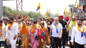 ਪਠਾਨਕੋਟ ਚੋਣਾਂ: ਮੰਤਰੀ ਕਟਾਰੂਚੱਕ ਦੀ ਅਗਵਾਈ 'ਚ ਉਮੀਦਵਾਰਾਂ ਨੇ ਦਾਖਲ ਕੀਤੇ ਪਰਚੇ