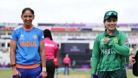 IND W vs PAK W: ਹਰਮਨਪ੍ਰੀਤ ਕੌਰ ਨੇ ਨਹੀਂ ਮਿਲਾਇਆ ਪਾਕਿਸਤਾਨੀ ਕਪਤਾਨ ਨਾਲ ਹੱਥ