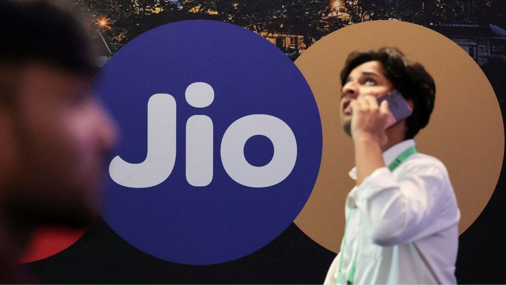 ਕੰਪਨੀ ਦੀ ਅਧਿਕਾਰਤ ਵੈੱਬਸਾਈਟ ਦੇ ਅਨੁਸਾਰ, ਇਹ ਪਲਾਨ JioHotstar, ZEE5, SonyLIV, Hoichoi, SunNXT, TimesPlay, Discovery+, ErosNow, TarangPlus, Lionsgate Play, ShemarooMe, ਅਤੇ ETV Win ਵਰਗੇ OTT ਲਾਭ ਪ੍ਰਦਾਨ ਕਰਦਾ ਹੈ।