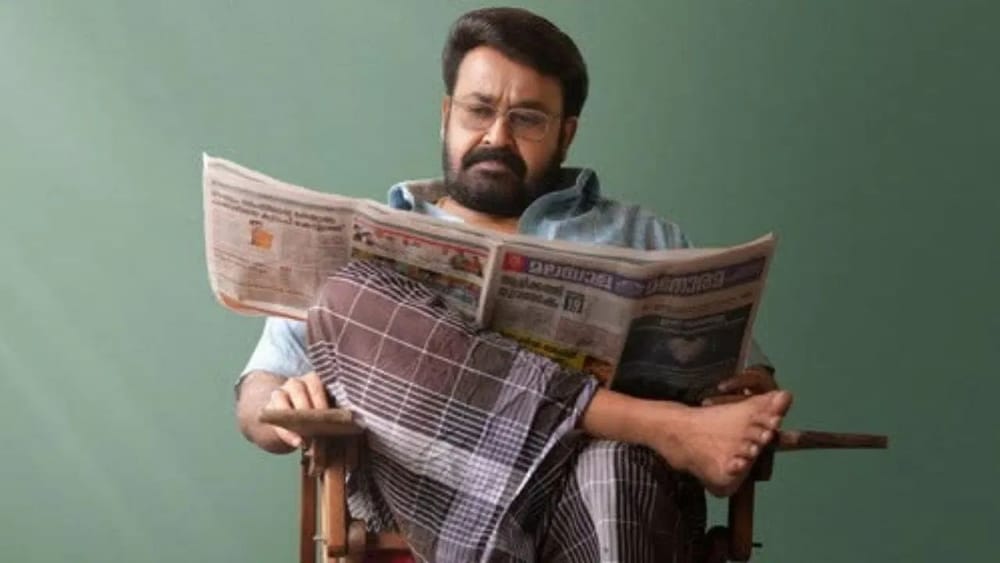 Drishyam 3 OTT Release Date: ‘ਦ੍ਰਿਸ਼ਯਮ’ ਫ੍ਰੈਂਚਾਈਜ਼ੀ ਦਾ ਦਰਸ਼ਕਾਂ ਵਿੱਚ ਖ਼ਾਸ ਕਰੇਜ਼ ਦੇਖਣ ਨੂੰ ਮਿਲਦਾ ਹੈ। ਮੋਹਨਲਾਲ ਦੀ ਸਭ ਤੋਂ ਪਾਪੁਲਰ ਸੀਰੀਜ਼ ਦਾ ਤੀਜਾ ਭਾਗ 21 ਮਈ ਨੂੰ ਥੀਏਟਰਾਂ ਵਿੱਚ ਰਿਲੀਜ਼ ਹੋਇਆ ਸੀ। ਜਦੋਂ ਤੋਂ ‘ਦ੍ਰਿਸ਼ਯਮ 3’ ਸਿਨੇਮਾਘਰਾਂ ਵਿੱਚ ਆਈ ਹੈ, ਤਦੋਂ ਤੋਂ ਹੀ ਲੋਕ ਇਸ ਦੀ OTT ਰਿਲੀਜ਼ ਦਾ ਬੇਸਬਰੀ ਨਾਲ ਇੰਤਜ਼ਾਰ ਕਰ ਰਹੇ ਸਨ। ਹੁਣ ਆਖਿਰਕਾਰ ਇਹ ਇੰਤਜ਼ਾਰ ਖਤਮ ਹੋ ਗਿਆ ਹੈ ਅਤੇ ‘ਦ੍ਰਿਸ਼ਯਮ 3’ 18 ਜੂਨ ਨੂੰ OTT ‘ਤੇ ਰਿਲੀਜ਼ ਹੋਵੇਗੀ।