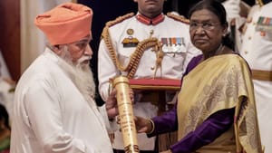 ਡੇਰਾ ਬੱਲਾਂ ਜਲੰਧਰ ਦੇ ਸੰਤ ਨਿਰੰਜਨ ਦਾਸ ਨੂੰ ਮਿਲਿਆ ਪਦਮ ਸ਼੍ਰੀ ਡੇਰਾ ਬੱਲਾਂ ਜਲੰਧਰ ਦੇ ਸੰਤ ਨਿਰੰਜਨ ਦਾਸ ਨੂੰ ਮਿਲਿਆ ਪਦਮ ਸ਼੍ਰੀ