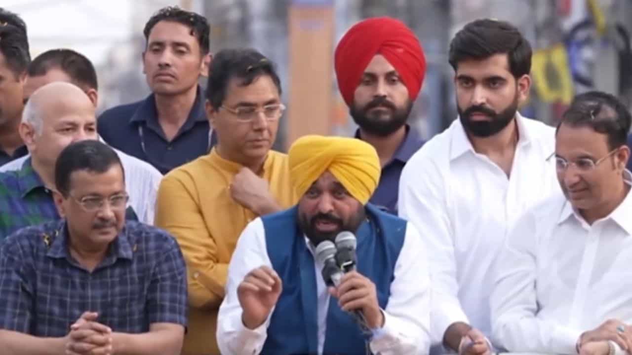 ਪੰਜਾਬ ਵਿਧਾਨਸਭਾ ਚੋਣਾਂ ਚ ਭਗਵੰਤ ਮਾਨ ਹੀ ਹੋਣਗੇ CM ਚਿਹਰਾ, ਕੇਜਰੀਵਾਲ ਨੇ ਬਠਿੰਡਾ ਚ ਕੀਤਾ ਐਲਾਨ