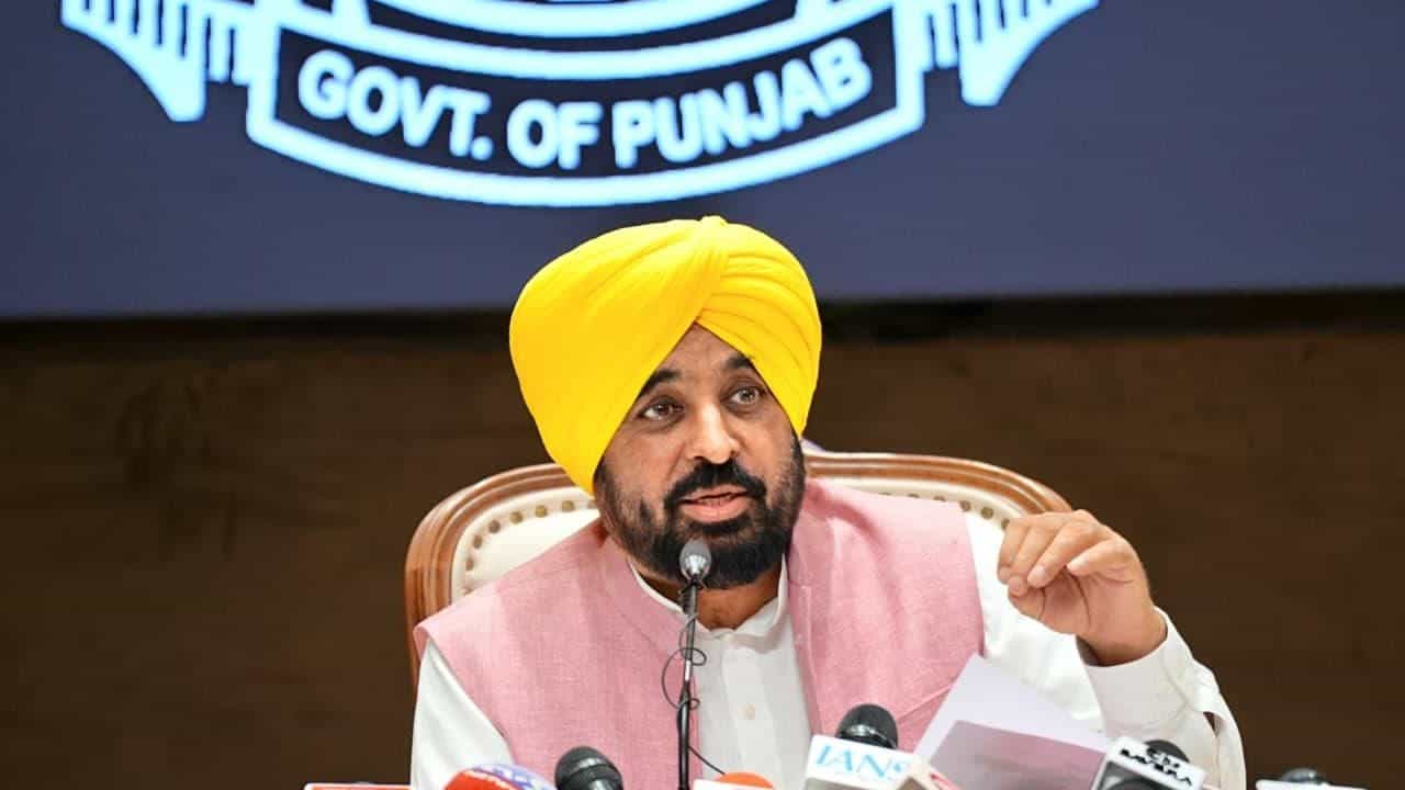 ਨੀਤੀ ਆਯੋਗ ਦੀ ਬੈਠਕ ਚ CM ਮਾਨ ਨੇ ਪੰਜਾਬ ਲਈ ਮੰਗਿਆ ਵਿਸ਼ੇਸ਼ ਰਾਜ ਦਾ ਦਰਜਾ, ਰੱਖੀਆਂ ਹੋਰ ਵੀ ਮੰਗਾਂ