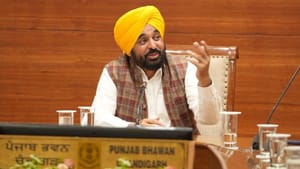 CM ਮਾਨ ਦੀ 'ਸਰਕਾਰ ਤੁਹਾਡੇ ਦੁਆਰ' ਮੁਹਿੰਮ ਤਹਿਤ 437 ਸਰਕਾਰੀ ਸੇਵਾਵਾਂ ਹੁਣ ਘਰ-ਘਰ CM ਮਾਨ ਦੀ 'ਸਰਕਾਰ ਤੁਹਾਡੇ ਦੁਆਰ' ਮੁਹਿੰਮ ਤਹਿਤ 437 ਸਰਕਾਰੀ ਸੇਵਾਵਾਂ ਹੁਣ ਘਰ-ਘਰ