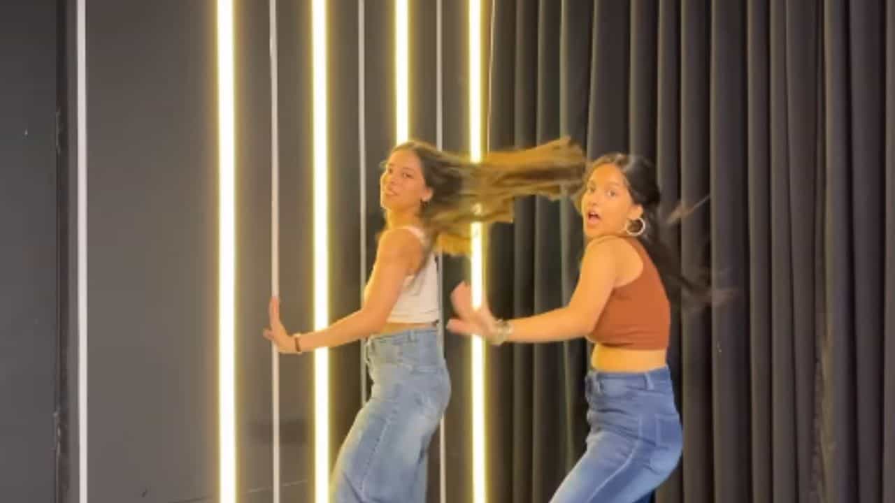 Viral Dance Video: Caller Tune ਗਾਣੇ ਤੇ 2 ਕੁੜੀਆਂ ਦੇ ਡਾਂਸ ਨੇ ਮਚਾਈ ਧੂਮ, ਵੀਡੀਓ ਹੋਇਆ ਵਾਇਰਲ
