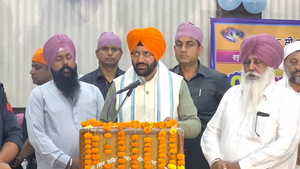 ਕੈਪਟਨ ਸਾਡੇ ਪਰਿਵਾਰ ਦਾ ਹਿੱਸਾ..., ਲੁਧਿਆਣਾ ਚ ਨਾਇਬ ਸੈਣੀ ਬੋਲੇ- ਉਹ ਕਿਤੇ ਨਹੀਂ ਜਾ ਰਹੇ...