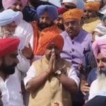 ਸ੍ਰੀ ਦਰਬਾਰ ਸਾਹਿਬ ਪਹੁੰਚੇ BJP ਪ੍ਰਧਾਨ ਨਿਤਿਨ ਨਵੀਨ, ਕੇਸਰੀ ਪੱਗ ਸਜਾ ਕੇ ਹੋਏ ਨਤਮਸਤਕ