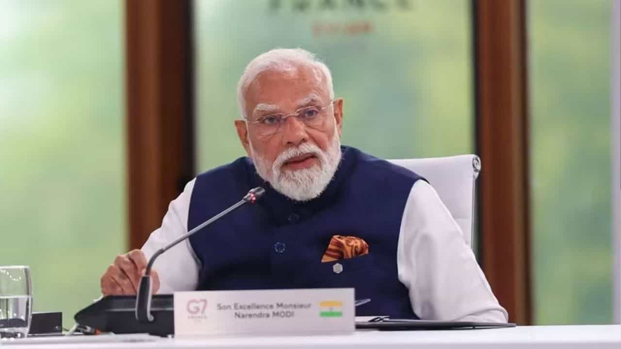 ਪੀਐਮ ਮੋਦੀ ਨੇ G7 ਚ ਭਾਰਤੀ ਨਾਵਿਕਾਂ ਦੀ ਮੌਤ ਦਾ ਚੁੱਕਿਆ ਮੁੱਦਾ, ਅਮਰੀਕੀ ਰਾਸ਼ਟਰਪਤੀ ਟਰੰਪ ਵੀ ਸਨ ਮੌਜੂਦ ਪੀਐਮ ਮੋਦੀ ਨੇ G7 ਚ ਭਾਰਤੀ ਨਾਵਿਕਾਂ ਦੀ ਮੌਤ ਦਾ ਚੁੱਕਿਆ ਮੁੱਦਾ, ਅਮਰੀਕੀ ਰਾਸ਼ਟਰਪਤੀ ਟਰੰਪ ਵੀ ਸਨ ਮੌਜੂਦ