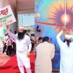 ਰਾਮ ਰਹੀਮ ਨੇ ਹਨੀਪ੍ਰੀਤ ਨਾਲ ਡੇਰੇ ਦੇ ਨਵੇਂ ਲੁੱਕ ਦਾ ਕੀਤਾ ਉਦਘਾਟਨ, ਅੱਜ ਹੋ ਰਹੀ ਜੇਲ੍ਹ ਵਾਪਸੀ