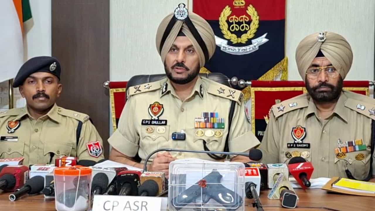 ਅੰਮ੍ਰਿਤਸਰ ਚ ISI-ਸਮਰਥਿਤ ਅੱਤਵਾਦੀ ਮਾਡਿਊਲ ਦਾ ਪਰਦਾਫਾਸ਼, ਹੈਂਡ ਗ੍ਰਨੇਡ ਤੇ ਗਲੋਕ ਪਿਸਤੌਲ ਸਣੇ ਮੁਲਜ਼ਮ ਗ੍ਰਿਫ਼ਤਾਰ