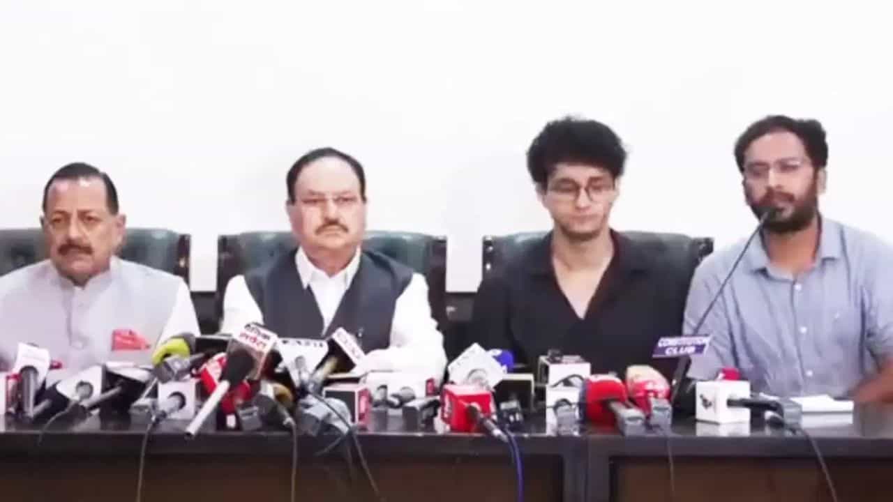 CJP ਨੇ ਅੰਦੋਲਨ ਵਾਪਸ ਲਿਆ ਨੱਡਾ ਨਾਲ ਪੀਸੀ ਚ ਬੋਲੇ: ਜੰਤਰ-ਮੰਤਰ ਤੋਂ ਘਰ ਵਾਪਸ ਪਰਤੇ ਪ੍ਰਦਰਸ਼ਨਕਾਰੀ CJP ਨੇ ਅੰਦੋਲਨ ਵਾਪਸ ਲਿਆ ਨੱਡਾ ਨਾਲ ਪੀਸੀ ਚ ਬੋਲੇ: ਜੰਤਰ-ਮੰਤਰ ਤੋਂ ਘਰ ਵਾਪਸ ਪਰਤੇ ਪ੍ਰਦਰਸ਼ਨਕਾਰੀ