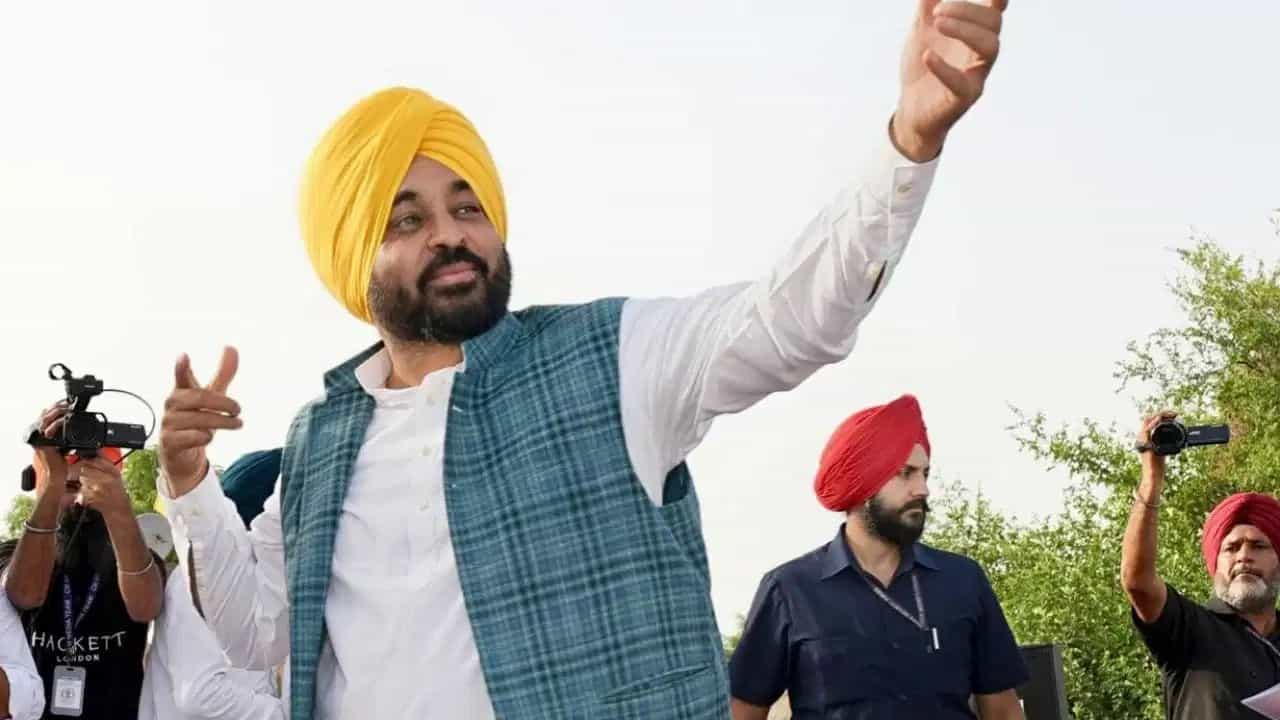 ਮੋਬਾਈਲਾਂ ਤੇ ਟੂੰ-ਟੂੰ ਦੀ ਗੁੰਜ, ਸੋਸ਼ਲ ਮੀਡੀਆ ਤੇ ਟ੍ਰੈਂਡ ਹੋ ਰਹੀ ਮੁੱਖ ਮੰਤਰੀ ਮਾਵਾਂ ਧੀਆਂ ਸਤਿਕਾਰ ਯੋਜਨਾ ਮੋਬਾਈਲਾਂ ਤੇ ਟੂੰ-ਟੂੰ ਦੀ ਗੁੰਜ, ਸੋਸ਼ਲ ਮੀਡੀਆ ਤੇ ਟ੍ਰੈਂਡ ਹੋ ਰਹੀ ਮੁੱਖ ਮੰਤਰੀ ਮਾਵਾਂ ਧੀਆਂ ਸਤਿਕਾਰ ਯੋਜਨਾ