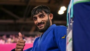 ਕੌਣ ਹੈ ਹਰਸ਼ ਸਿੰਘ? CWG 2026 'ਚ ਭਾਰਤ ਨੂੰ ਜੂਡੋ ਵਿੱਚ ਜਿੱਤਾਇਆ ਗੋਲਡ ਕੌਣ ਹੈ ਹਰਸ਼ ਸਿੰਘ? CWG 2026 'ਚ ਭਾਰਤ ਨੂੰ ਜੂਡੋ ਵਿੱਚ ਜਿੱਤਾਇਆ ਗੋਲਡ
