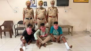 ਮੋਗਾ ਸੁਨਿਆਰਾ ਲੁੱਟ ਮਾਮਲਾ, ਫ਼ੌਜੀ ਸਮੇਤ 3 ਗ੍ਰਿਫ਼ਤਾਰ; ਚਾਂਦੀ ਤੇ ਹਥਿਆਰ ਬਰਾਮਦ