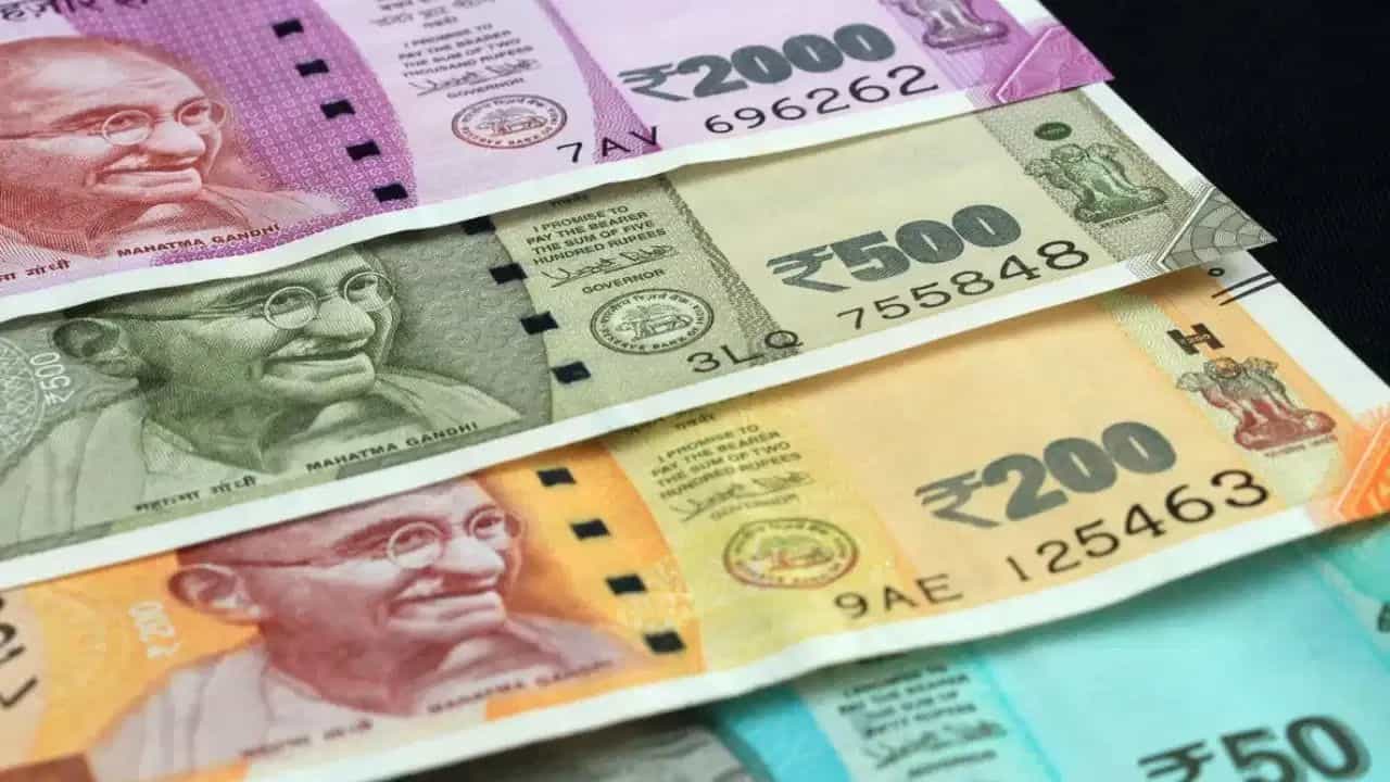 ਭਾਰਤ ਚ ਪਲਾਸਟਿਕ ਦੇ ਨੋਟ ਲਿਆਉਣ ਦੀ ਤਿਆਰੀ ਤੇਜ਼, RBI ਨੇ ਚੁੱਕਿਆ ਵੱਡਾ ਕਦਮ! ਕੀ ਬਦਲੇਗੀ ਪੇਪਰ ਕਰੰਸੀ? ਭਾਰਤ ਚ ਪਲਾਸਟਿਕ ਦੇ ਨੋਟ ਲਿਆਉਣ ਦੀ ਤਿਆਰੀ ਤੇਜ਼, RBI ਨੇ ਚੁੱਕਿਆ ਵੱਡਾ ਕਦਮ! ਕੀ ਬਦਲੇਗੀ ਪੇਪਰ ਕਰੰਸੀ?