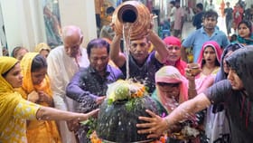 ਔਲਾਦ ਸੁੱਖ ਲਈ ਸ਼ਿਵਰਾਤਰੀ 'ਤੇ ਕਿਵੇਂ ਕਰੀਏ ਭਗਵਾਨ ਸ਼ਿਵ ਦੀ ਪੂਜਾ? ਜਾਣੋ...