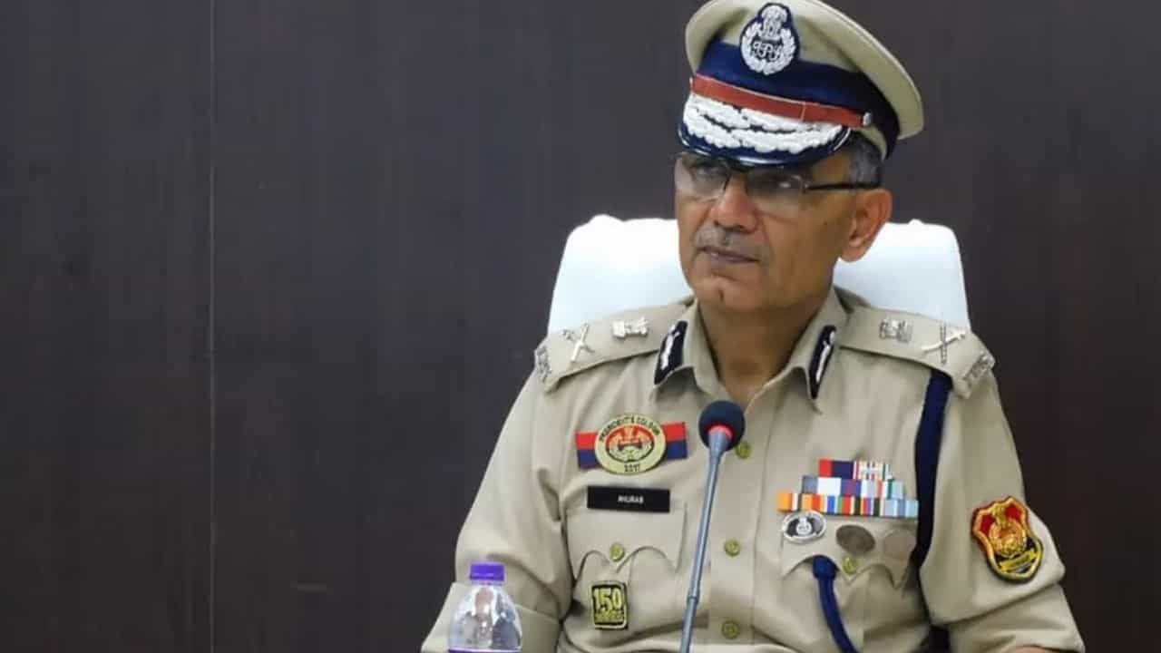 ਤ੍ਰਿਪੁਰਾ ਦੇ DGP ਅਨੁਰਾਗ ਧਨਖੜ ਦੀ ਪੁਲਿਸ ਹੈੱਡਕੁਆਰਟਰ ਚ ਮੌਤ, ਖੁਦਕੁਸ਼ੀ ਦਾ ਖਦਸ਼ਾ ਤ੍ਰਿਪੁਰਾ ਦੇ DGP ਅਨੁਰਾਗ ਧਨਖੜ ਦੀ ਪੁਲਿਸ ਹੈੱਡਕੁਆਰਟਰ ਚ ਮੌਤ, ਖੁਦਕੁਸ਼ੀ ਦਾ ਖਦਸ਼ਾ