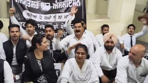 LADC ਪਾਲਿਸੀ ਖਿਲਾਫ ਅੰਮ੍ਰਿਤਸਰ 'ਚ ਪ੍ਰਦਰਸ਼ਨ, ਨਵੀਂ ਨੀਤੀ ਤੁਰੰਤ ਰੱਦ ਕਰਨ ਦੀ ਮੰਗ