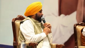 ਪੰਜਾਬ ਨੂੰ ਦੋਵੇਂ ਹੱਥੀਂ ਲੁੱਟਣ ਵਾਲੇ ਖੁਦ ਨੂੰ ਪੰਜਾਬ ਦੇ ਰਾਖੇ ਕਹਾਉਂਦੇ ਰਹੇ: CM ਪੰਜਾਬ ਨੂੰ ਦੋਵੇਂ ਹੱਥੀਂ ਲੁੱਟਣ ਵਾਲੇ ਖੁਦ ਨੂੰ ਪੰਜਾਬ ਦੇ ਰਾਖੇ ਕਹਾਉਂਦੇ ਰਹੇ: CM