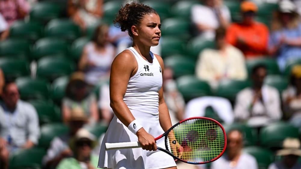 Marta Kostyuk ਨੇ ਸਿੱਧੇ ਸੈੱਟਾਂ ਵਿੱਚ 6-3, 6-2 ਨਾਲ ਜਿੱਤ ਪ੍ਰਾਪਤ ਕੀਤੀ। ਇਹ ਉਸ ਦੀ ਪਹਿਲੀ ਵਿੰਬਲਡਨ ਸੈਮੀਫਾਈਨਲ ਵਿੱਚ ਪਹੁੰਚ ਸੀ, ਜਿਸ ਨਾਲ ਇਹ ਜਿੱਤ ਇਤਿਹਾਸਕ ਬਣ ਗਈ। (ਫੋਟੋ-Getty Images)