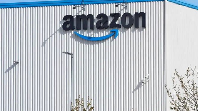 ਰਾਮ ਮੰਦਰ ਪ੍ਰਸਾਦ ਦੇ ਨਾਮ 'ਤੇ ਮਠਿਆਈ ਵੇਚ ਰਿਹਾ ਸੀ Amazon, 1 ਲੱਖ ਦਾ ਜੁਰਮਾਨਾ
