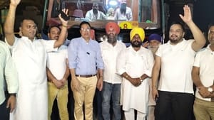 ਤੀਰਥ ਯਾਤਰਾ ਲਈ ਬੱਸਾਂ ਦਾ ਕਾਫ਼ਲਾ ਰਵਾਨਾ, MLA ਅਜੇ ਗੁਪਤਾ ਨੇ ਦਿੱਤੀ ਹਰੀ ਝੰਡੀ ਤੀਰਥ ਯਾਤਰਾ ਲਈ ਬੱਸਾਂ ਦਾ ਕਾਫ਼ਲਾ ਰਵਾਨਾ, MLA ਅਜੇ ਗੁਪਤਾ ਨੇ ਦਿੱਤੀ ਹਰੀ ਝੰਡੀ