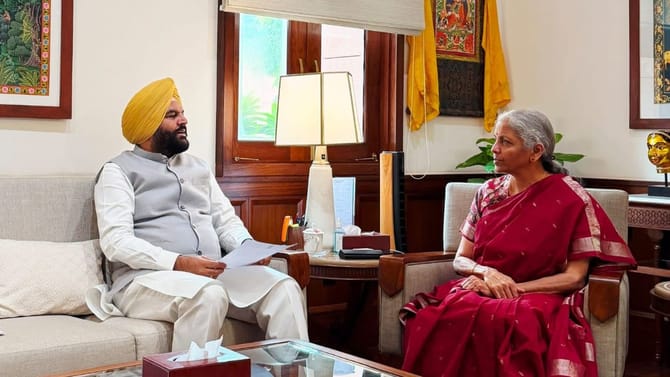 MP ਗੁਰਜੀਤ ਔਜਲਾ ਦੀ ਵੱਡੀ ਪਹਿਲ, ਬਾਰਡਰ ਬੈਲਟ ਲਈ ਵਿੱਤ ਮੰਤਰੀ ਤੋਂ ਮੰਗਿਆ ਪੈਕੇਜ