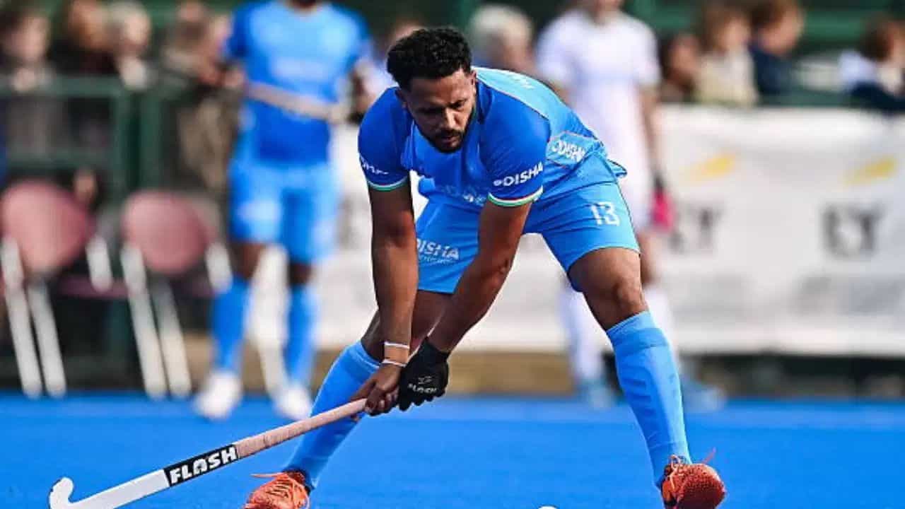Hockey World Cup 2026: ਭਾਰਤ ਨੇ ਜਿੱਤ ਨਾਲ ਕੀਤੀ ਸ਼ੁਰੂਆਤ, ਵੇਲਜ਼ ਨੂੰ 3-1 ਨਾਲ ਹਰਾਇਆ, ਕਪਤਾਨ ਹਰਮਨਪ੍ਰੀਤ ਨੇ ਕੀਤੇ ਦੋ ਗੋਲ Hockey World Cup 2026: ਭਾਰਤ ਨੇ ਜਿੱਤ ਨਾਲ ਕੀਤੀ ਸ਼ੁਰੂਆਤ, ਵੇਲਜ਼ ਨੂੰ 3-1 ਨਾਲ ਹਰਾਇਆ, ਕਪਤਾਨ ਹਰਮਨਪ੍ਰੀਤ ਨੇ ਕੀਤੇ ਦੋ ਗੋਲ