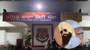 ਥਾਣੇ ਦੇ ਬਾਥਰੂਮ 'ਚ ਵਪਾਰੀ ਨੇ ਖ਼ੁਦ ਨੂੰ ਲਾਈ ਅੱਗ, ਮੌਤ ਤੋਂ ਬਾਅਦ 4 ਗ੍ਰਿਫ਼ਤਾਰ ਥਾਣੇ ਦੇ ਬਾਥਰੂਮ 'ਚ ਵਪਾਰੀ ਨੇ ਖ਼ੁਦ ਨੂੰ ਲਾਈ ਅੱਗ, ਮੌਤ ਤੋਂ ਬਾਅਦ 4 ਗ੍ਰਿਫ਼ਤਾਰ