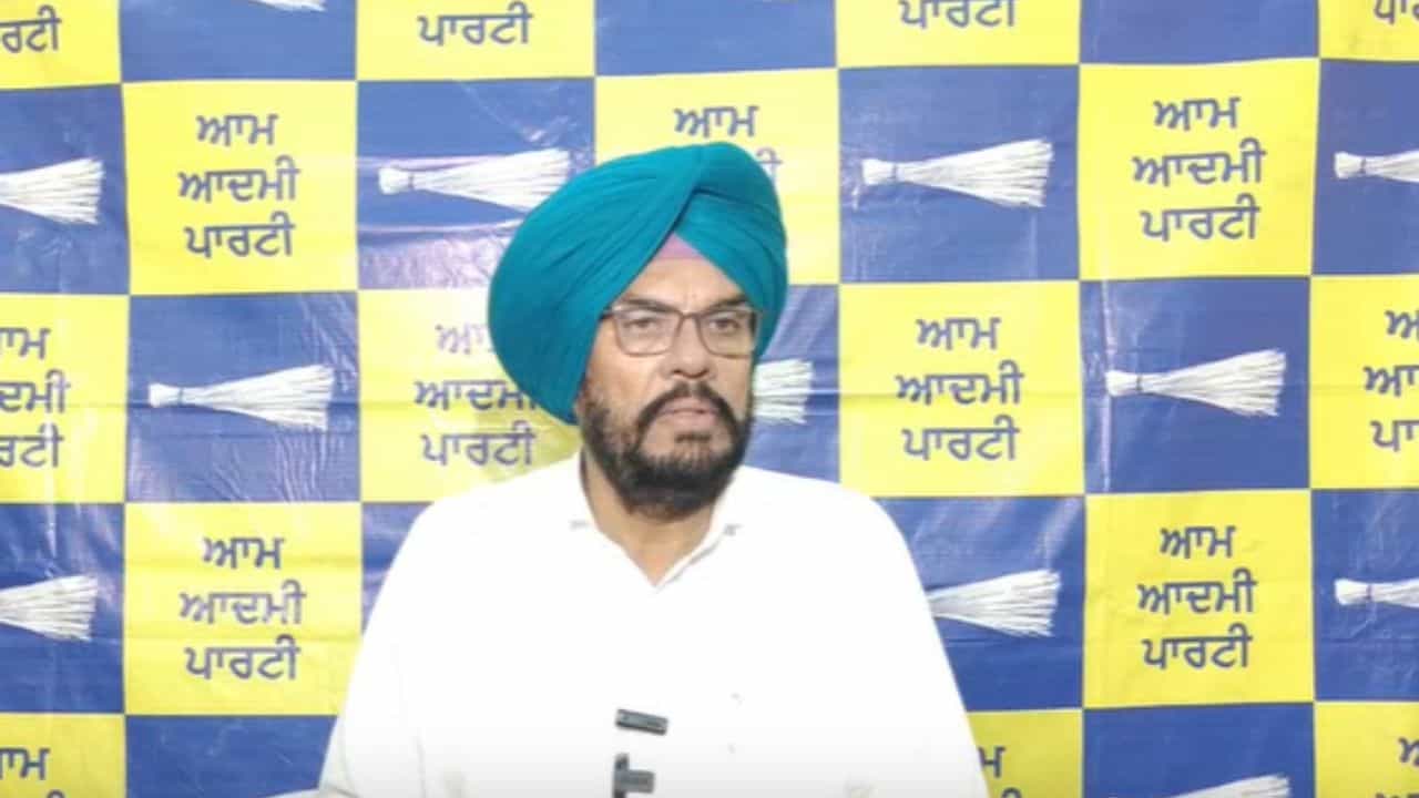 ਸੱਜਣ ਕੁਮਾਰ ਨੂੰ ਰੋਲ ਮਾਡਲ ਦੱਸਣ ਤੇ ਭੜਕੀ AAP, MLA ਧਾਲੀਵਾਲ ਦਾ ਕਾਂਗਰਸ ਤੇ ਅਕਾਲੀ-BJP ਗੱਠਜੋੜ ਤੇ ਤਿੱਖਾ ਹਮਲਾ