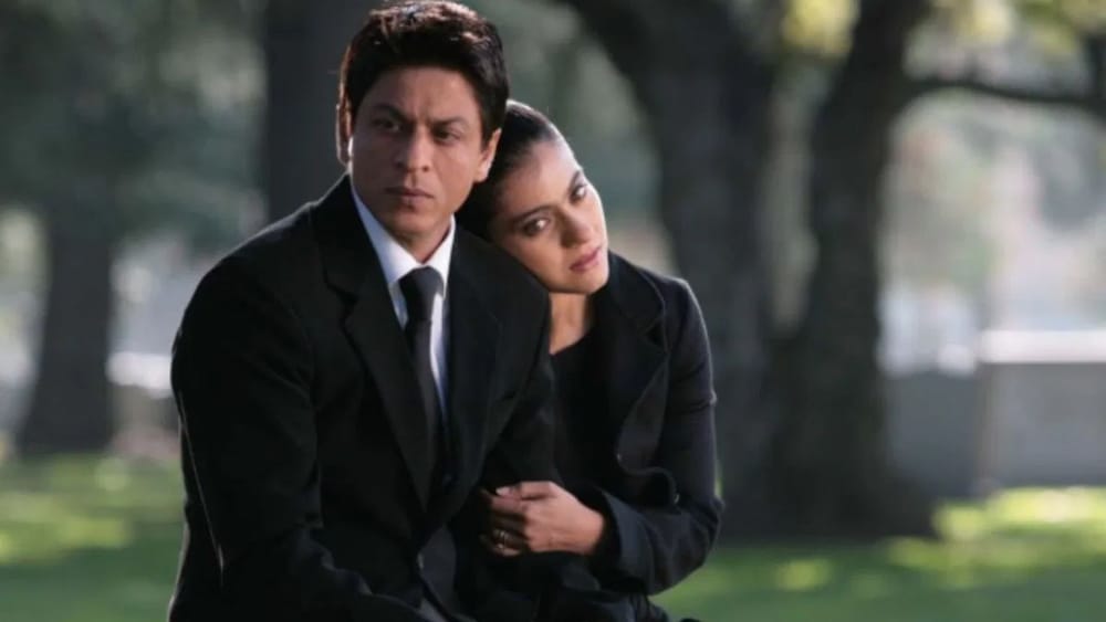 ਸਾਲ 2010 ਵਿੱਚ ਕਾਜੋਲ ਦੀ ਜੋੜੀ ਇੱਕ ਵਾਰ ਫਿਰ Shah Rukh Khan ਨਾਲ ਬਣੀ। ਇਹ ਫ਼ਿਲਮ 'ਮਾਈ ਨੇਮ ਇਜ਼ ਖਾਨ' ਸੀ। ਇਸ ਫ਼ਿਲਮ ਵਿੱਚ ਕਾਜੋਲ ਨੇ ਮੰਦਿਰਾ ਦਾ ਕਿਰਦਾਰ ਨਿਭਾਇਆ ਸੀ। ਸ਼ਾਹ ਰੁਖ ਖਾਨ ਨਾਲ ਉਨ੍ਹਾਂ ਦੀ ਸ਼ਾਨਦਾਰ ਜੋੜੀ ਨੇ ਇੱਕ ਵਾਰ ਫਿਰ ਦਰਸ਼ਕਾਂ ਦਾ ਦਿਲ ਜਿੱਤ ਲਿਆ। ਪਿਆਰ, ਪਰਿਵਾਰ ਅਤੇ ਮੁਸ਼ਕਲ ਹਾਲਾਤਾਂ ਵਿੱਚ ਹਿੰਮਤ ਨਾਲ ਅੱਗੇ ਵਧਣ ਦੀ ਕਹਾਣੀ 'ਤੇ ਆਧਾਰਿਤ ਇਸ ਫ਼ਿਲਮ ਵਿੱਚ ਕਾਜੋਲ ਦੀ ਅਦਾਕਾਰੀ ਦੀ ਖੂਬ ਤਾਰੀਫ਼ ਹੋਈ ਸੀ।