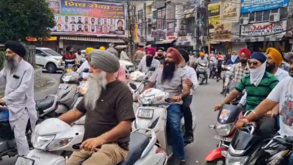 ਬੰਦੀ ਸਿੰਘਾਂ ਦੀ ਰਿਹਾਈ, ਜੇਲ੍ਹ ਵਿੱਚ ਬੰਦ ਜਗਤਾਰ ਸਿੰਘ ਹਵਾਰਾ ਨੂੰ 10 ਦਿਨਾਂ ਦੀ ਪੈਰੋਲ ਦੇਣ ਅਤੇ ਬੀਤੀ 15 ਅਗਸਤ ਨੂੰ ਮੋਹਾਲੀ-ਚੰਡੀਗੜ੍ਹ ਸਰਹੱਦ 'ਤੇ ਪ੍ਰਦਰਸ਼ਨਕਾਰੀਆਂ ਖ਼ਿਲਾਫ਼ ਕੀਤੀ ਗਈ ਪੁਲਿਸ ਕਾਰਵਾਈ ਦੇ ਵਿਰੋਧ ਵਜੋਂ ਮੋਰਚੇ ਨੇ ਸਵੇਰੇ 7 ਵਜੇ ਤੋਂ ਲੈ ਕੇ ਦੁਪਹਿਰ 2 ਵਜੇ ਤੱਕ ਪੰਜਾਬ ਬੰਦ ਰੱਖਣ ਦਾ ਐਲਾਨ ਕੀਤਾ।