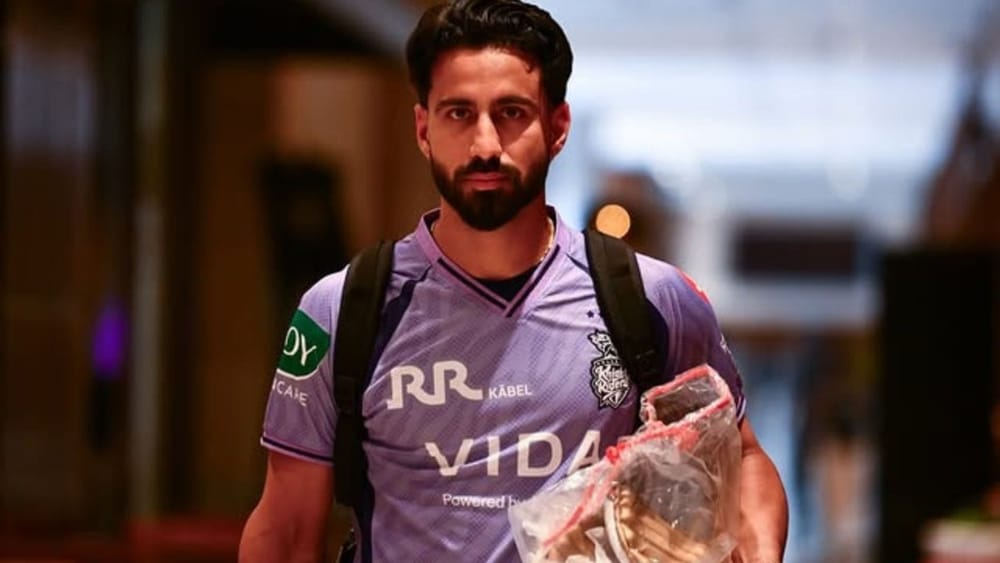 ਰਮਨਦੀਪ ਅਤੇ ਚਾਰਲੀ ਨੇ ਕਦੇ ਵੀ ਆਪਣੇ ਰਿਸ਼ਤੇ ਨੂੰ ਜਨਤਕ ਨਹੀਂ ਕੀਤਾ। ਨਾਲ ਹੀ, ਸੋਸ਼ਲ ਮੀਡੀਆ 'ਤੇ ਉਨ੍ਹਾਂ ਦੇ ਡੇਟਿੰਗ ਦੀਆਂ ਕੋਈ ਅਫਵਾਹਾਂ ਨਹੀਂ ਸਨ। ਇਸ ਲਈ ਇਹ ਵਿਆਹ ਕ੍ਰਿਕਟ ਪ੍ਰਸ਼ੰਸਕਾਂ ਅਤੇ ਟੀਵੀ ਸਟਾਰ ਦੇ ਪ੍ਰਸ਼ੰਸਕਾਂ ਲਈ ਖੁਸ਼ਖਬਰੀ ਹੈ।