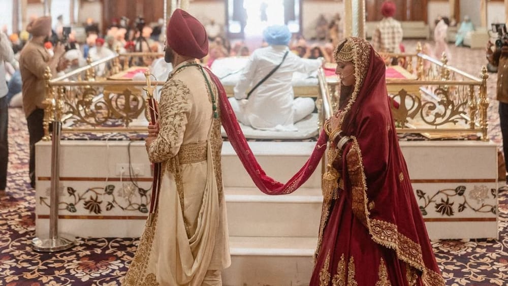 ਹੁਣ ਜੇਕਰ ਅਸੀਂ ਰਮਨਦੀਪ ਸਿੰਘ ਦੀ ਪਤਨੀ ਦੀ ਗੱਲ ਕਰੀਏ ਤਾਂ ਉਨ੍ਹਾਂ ਦੀ ਪਤਨੀ ਦਾ ਨਾਮ ਚਾਰਲੀ ਚੌਹਾਨ ਹੈ, ਜੋ ਟੀਵੀ ਇੰਡਸਟਰੀ ਦਾ ਇੱਕ ਜਾਣਿਆ-ਪਛਾਣਿਆ ਚਿਹਰਾ ਹੈ।
