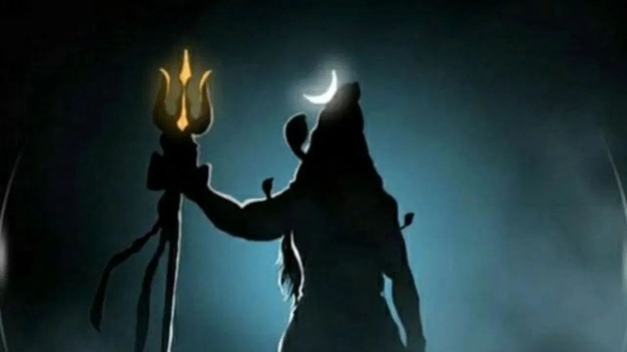 ਸਾਵਣ ਦਾ ਮਹੀਨਾ ਭਗਵਾਨ ਸ਼ਿਵ ਦੀ ਭਗਤੀ ਅਤੇ ਪੂਜਾ ਲਈ ਬਹੁਤ ਖਾਸ ਮੰਨਿਆ ਜਾਂਦਾ ਹੈ। ਇਸ ਮਹੀਨੇ ਦੌਰਾਨ, ਸ਼ਿਵ ਭਗਤ ਮਹਾਦੇਵ ਦੀ ਪੂਜਾ ਕਰਦੇ ਹਨ ਅਤੇ ਸਾਵਣ ਦੇ ਸੋਮਵਾਰ ਨੂੰ ਵਰਤ ਰੱਖ ਕੇ ਭਗਵਾਨ ਸ਼ਿਵ ਨੂੰ ਖੁਸ਼ੀ, ਖੁਸ਼ਹਾਲੀ, ਚੰਗੀ ਸਿਹਤ ਅਤੇ ਇੱਛਾਵਾਂ ਦੀ ਪੂਰਤੀ ਲਈ ਪ੍ਰਾਰਥਨਾ ਕਰਦੇ ਹਨ। ਬਹੁਤ ਸਾਰੀਆਂ ਔਰਤਾਂ ਪੂਰੀ ਸ਼ਰਧਾ ਨਾਲ ਸਾਵਣ ਸੋਮਵਾਰ ਦਾ ਵਰਤ ਵੀ ਰੱਖਦੀਆਂ ਹਨ। ਪਰ ਇਸ ਦੌਰਾਨ, ਅਕਸਰ ਉਨ੍ਹਾਂ ਦੇ ਮਨ ਵਿੱਚ ਇੱਕ ਸਵਾਲ ਆਉਂਦਾ ਹੈ ਕਿ ਜੇਕਰ ਸਾਵਣ ਸੋਮਵਾਰ ਦੇ ਵਰਤ ਵਾਲੇ ਦਿਨ ਮਾਹਵਾਰੀ ਆਉਂਦੀ ਹੈ, ਤਾਂ ਕੀ ਕਰਨਾ ਚਾਹੀਦਾ ਹੈ, ਕੀ ਵਰਤ ਜਾਰੀ ਰੱਖਣਾ ਚਾਹੀਦਾ ਹੈ ਜਾਂ ਇਸ ਨੂੰ ਛੱਡ ਦੇਣਾ ਚਾਹੀਦਾ ਹੈ? ਅਜਿਹੀ ਸਥਿਤੀ ਵਿੱਚ, ਧਾਰਮਿਕ ਪਰੰਪਰਾਵਾਂ ਵਿੱਚ ਪੂਜਾ ਅਤੇ ਵਰਤ ਨਾਲ ਸਬੰਧਤ ਕੁਝ ਨਿਯਮਾਂ ਦਾ ਜ਼ਿਕਰ ਕੀਤਾ ਗਿਆ ਹੈ।