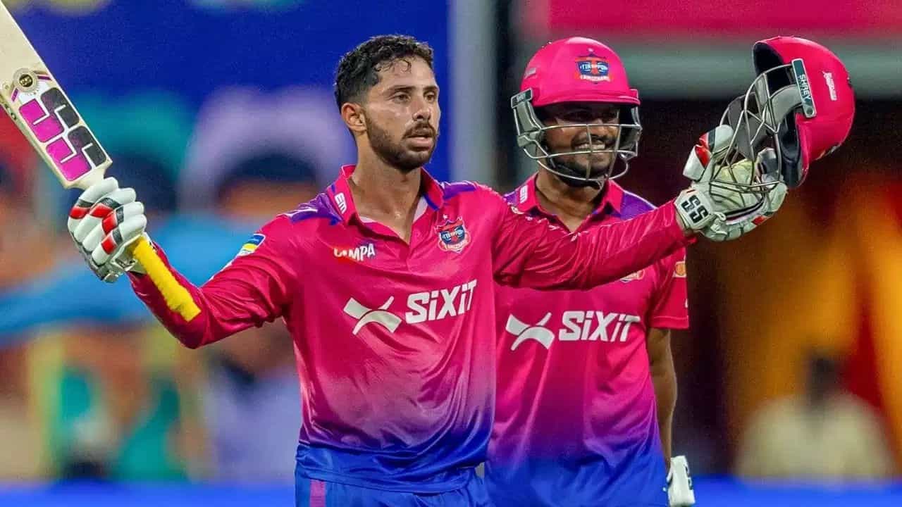 TNPL: 50 ਗੇਂਦਾਂ ਚ ਅੱਠ ਛੱਕੇ ਤੇ ਲਗਾਇਆ ਸੈਂਕੜਾ, ਸਿਰਫ਼ 18 ਓਵਰਾਂ ਵਿੱਚ ਹਾਸਿਲ ਕੀਤਾ ਟੀਚਾ TNPL: 50 ਗੇਂਦਾਂ ਚ ਅੱਠ ਛੱਕੇ ਤੇ ਲਗਾਇਆ ਸੈਂਕੜਾ, ਸਿਰਫ਼ 18 ਓਵਰਾਂ ਵਿੱਚ ਹਾਸਿਲ ਕੀਤਾ ਟੀਚਾ
