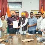 ਆਦਰਸ਼ ਸਕੂਲਾਂ ਦੇ ਅਧਿਆਪਕਾਂ ਲਈ ਪੰਜਾਬ ਸਰਕਾਰ ਦਾ ਵੱਡਾ ਫੈਸਲਾ, ਤਨਖ਼ਾਹ ‘ਚ 120 ਫ਼ੀਸਦੀ ਤੋਂ ਜ਼ਿਆਦਾ ਵਾਧਾ