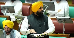 ਪੰਜਾਬ ਵਿਧਾਨ ਸਭਾ: ਸੈਸ਼ਨ ਦੀ ਹੰਗਾਮੇਦਾਰ ਸ਼ੁਰੂਆਤ, ਪੇਪਰ ਲੀਕ 'ਤੇ ਤਿੱਖੀ ਬਹਿਸ