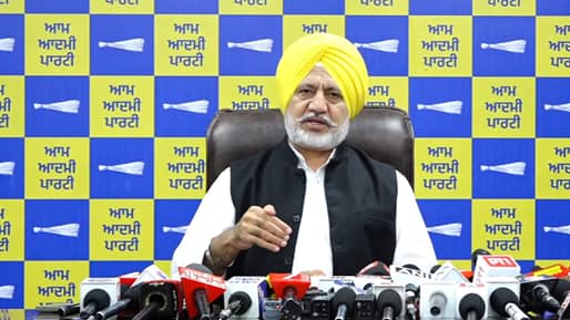 LPU-ਚਿਤਕਾਰਾ ਮਾਮਲੇ ‘ਤੇ AAP ਦਾ ਵੱਡਾ ਬਿਆਨ, ‘ਪੰਜਾਬ ਸੁਰੱਖਿਅਤ ਸੂਬਾ, ਵਿਦਿਆਰਥੀਆਂ ਨਾਲ ਬੱਚਿਆਂ ਵਾਂਗ ਕੀਤਾ ਸਲੂਕ’