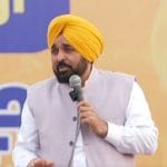 ਖਰੜ ‘ਚ CM ਮਾਨ ਦੀ ਲੋਕ ਮਿਲਣੀ, ਵਿਰੋਧੀਆਂ ‘ਤੇ ਵਿੰਨ੍ਹੇ ਤਿੱਖੇ ਨਿਸ਼ਾਨੇ; ਕਿਹਾ- ‘ਲੋਕਾਂ ਦਾ ਪੈਸਾ ਲੋਕਾਂ ‘ਤੇ ਹੀ ਹੋ ਰਿਹਾ ਖ਼ਰਚ’