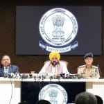 CM ਮਾਨ ਵੱਲੋਂ ਪੁਲਿਸ ਦੀਆਂ ਸਪੈਸ਼ਲ ਯੂਨਿਟਾਂ ਨਾਲ ਸਮੀਖਿਆ ਮੀਟਿੰਗ, 8 ਮਹੀਨਿਆਂ ‘ਚ 10 ਮੁਲਜ਼ਮ ਲਿਆਂਦੇ ਵਾਪਸ