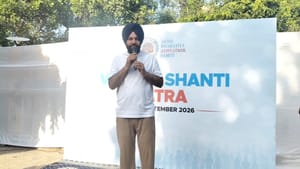 ਵਿਸ਼ਵ ਸ਼ਾਂਤੀ ਯਾਤਰਾ 'ਚ ਸ਼ਾਮਲ ਹੋਏ ਔਜਲਾ, ਆਪਸੀ ਭਾਈਚਾਰੇ ਦਾ ਦਿੱਤਾ ਸੰਦੇਸ਼