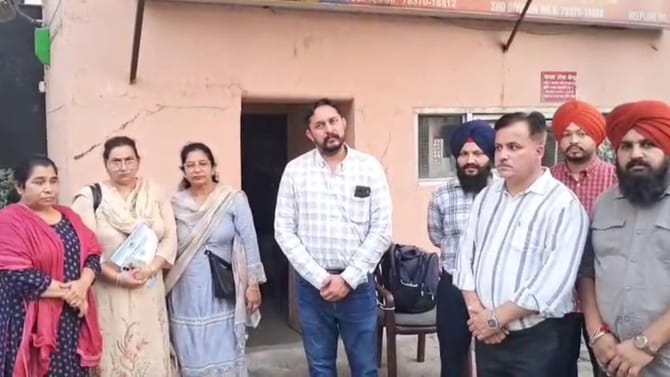 ਮਾਰਕਫੈੱਡ ਦੇ GM ਨਾਲ ਹੋਈ ਕੁੱਟਮਾਰ, ਕਿਡਨੈਪ ਕਰ 2 ਲੱਖ ਰੁਪਏ ਕਰਵਾਏ ਟ੍ਰਾਂਸਫਰ