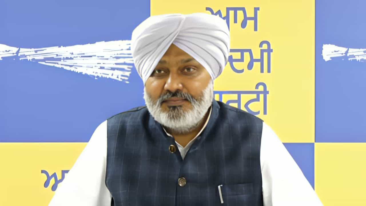ਕਾਂਗਰਸ ਦੀ ਦਲਿਤ ਵਿਰੋਧੀ ਮਾਨਸਿਕਤਾ ਮੁੜ ਬੇਨਕਾਬ, ਹਰਪਾਲ ਚੀਮਾ ਵੱਲੋਂ ਕਾਂਗਰਸ ਦੀ ਦਲਿਤ ਵਿਰੋਧੀ ਮਾਨਸਿਕਤਾ ਦੀ ਨਿੰਦਾ