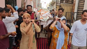 ਨੂੰਹਾਂ ਨੇ ਚੁੱਕੀ ਸੱਸ ਦੀ ਅਰਥੀ, ਨੇਤਰਦਾਨ ਮਗਰੋਂ ਮੈਡੀਕਲ ਕਾਲਜ ਨੂੰ ਸੌਂਪੀ ਦੇਹ